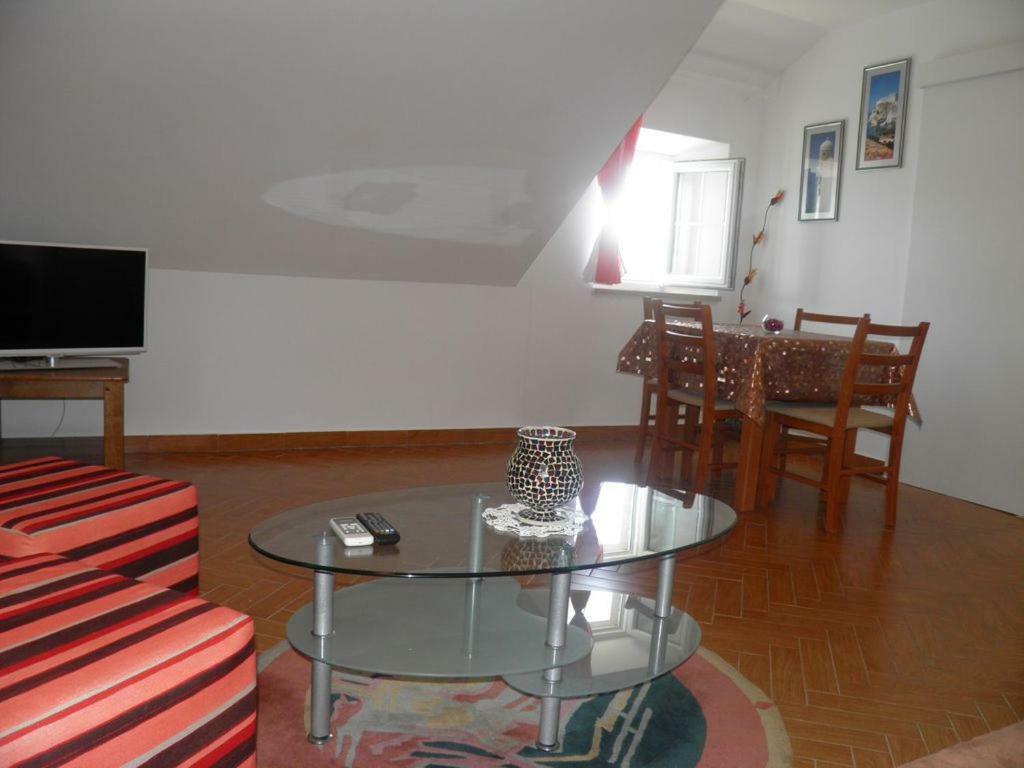 Romantic Apartment Donje Celo Buitenkant foto