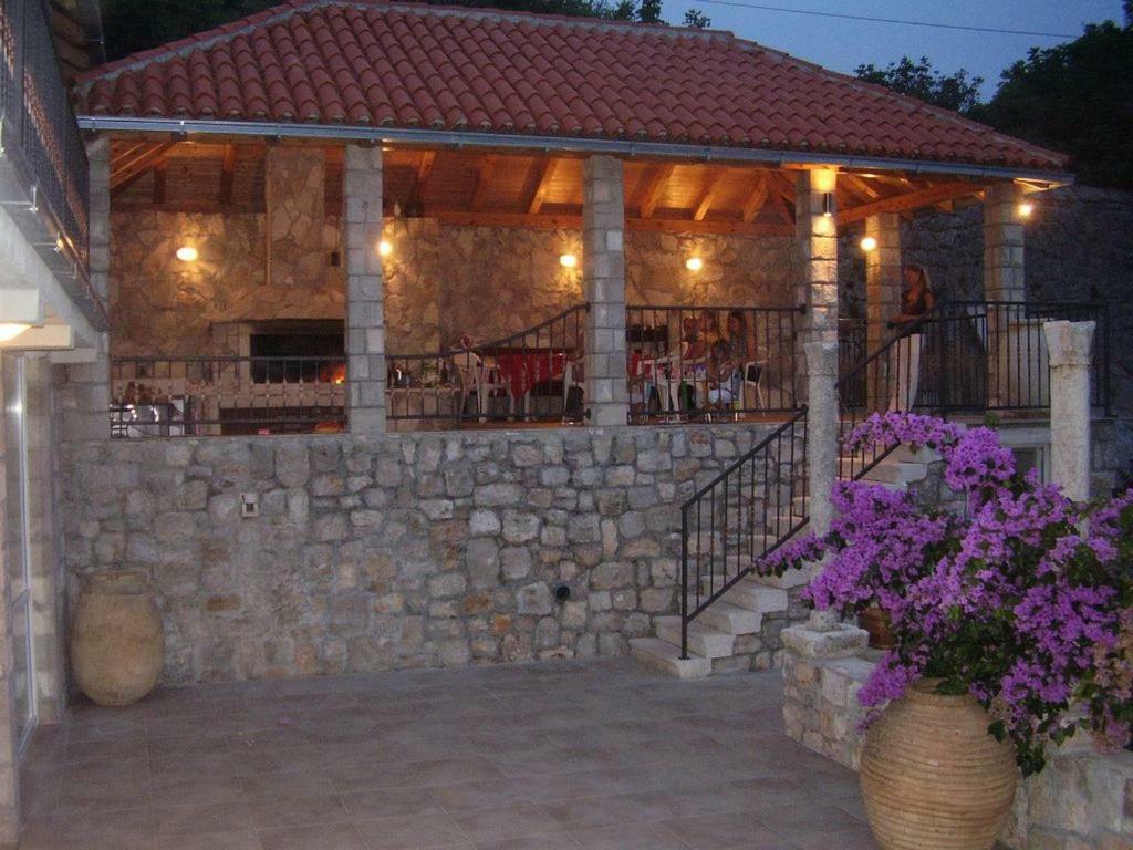 Romantic Apartment Donje Celo Buitenkant foto